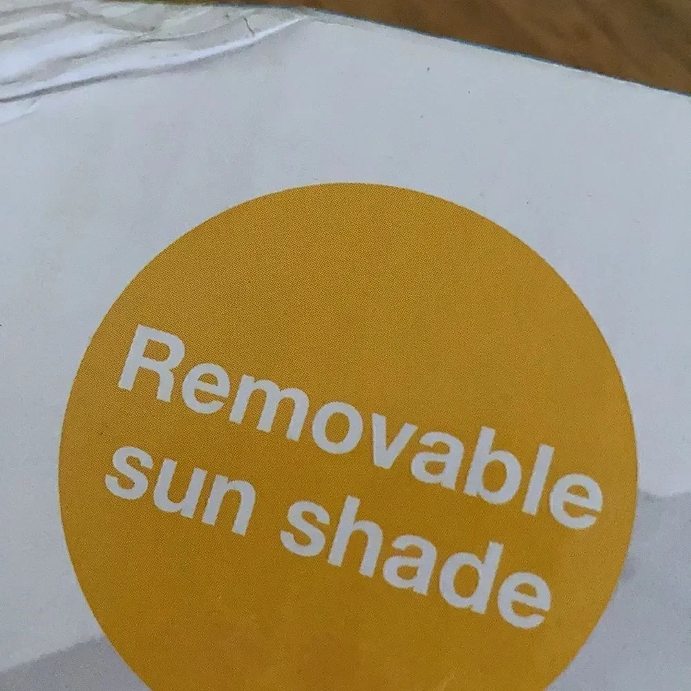 Kids pool with detachable sun shade
